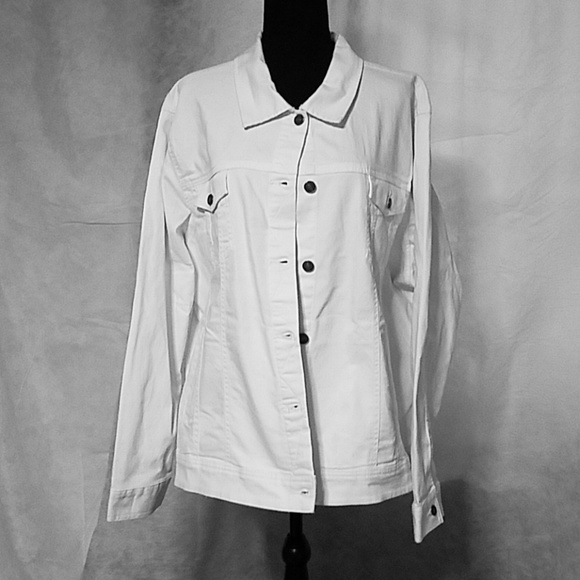 Basic Editions Jackets & Blazers - White denim jacket